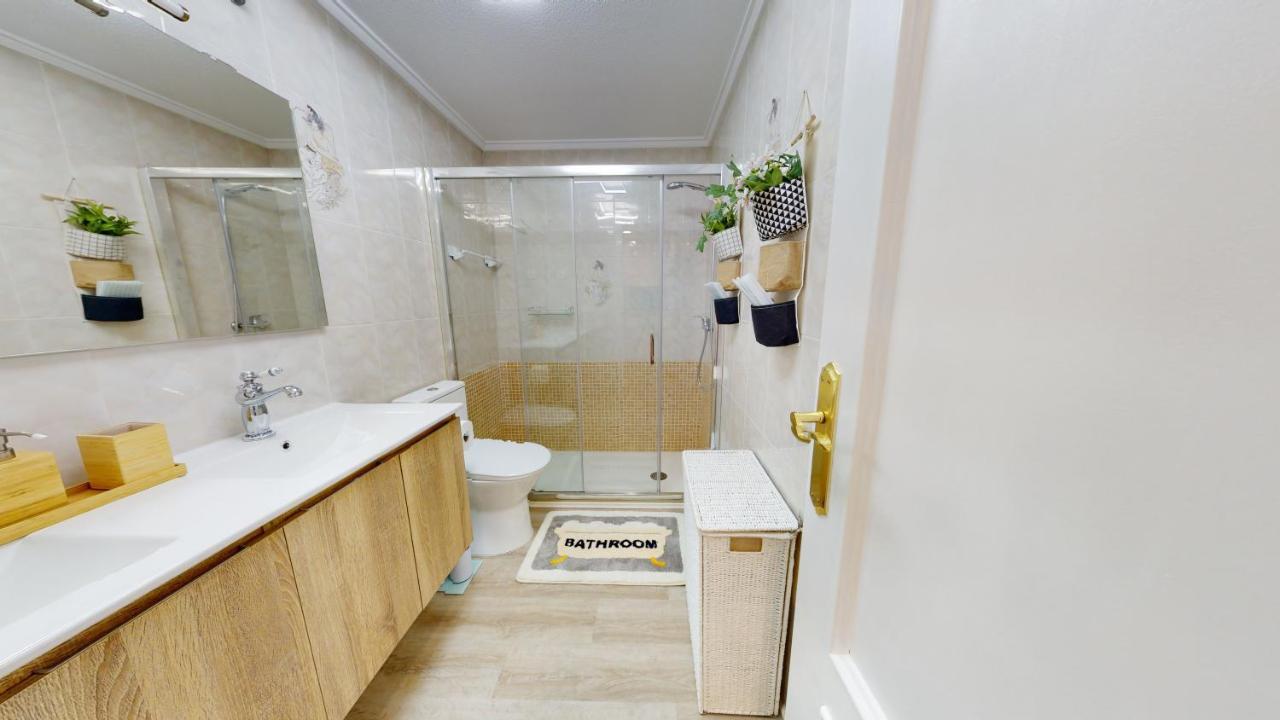 Apartamento Pedro Lorca Torrevieja Exterior foto