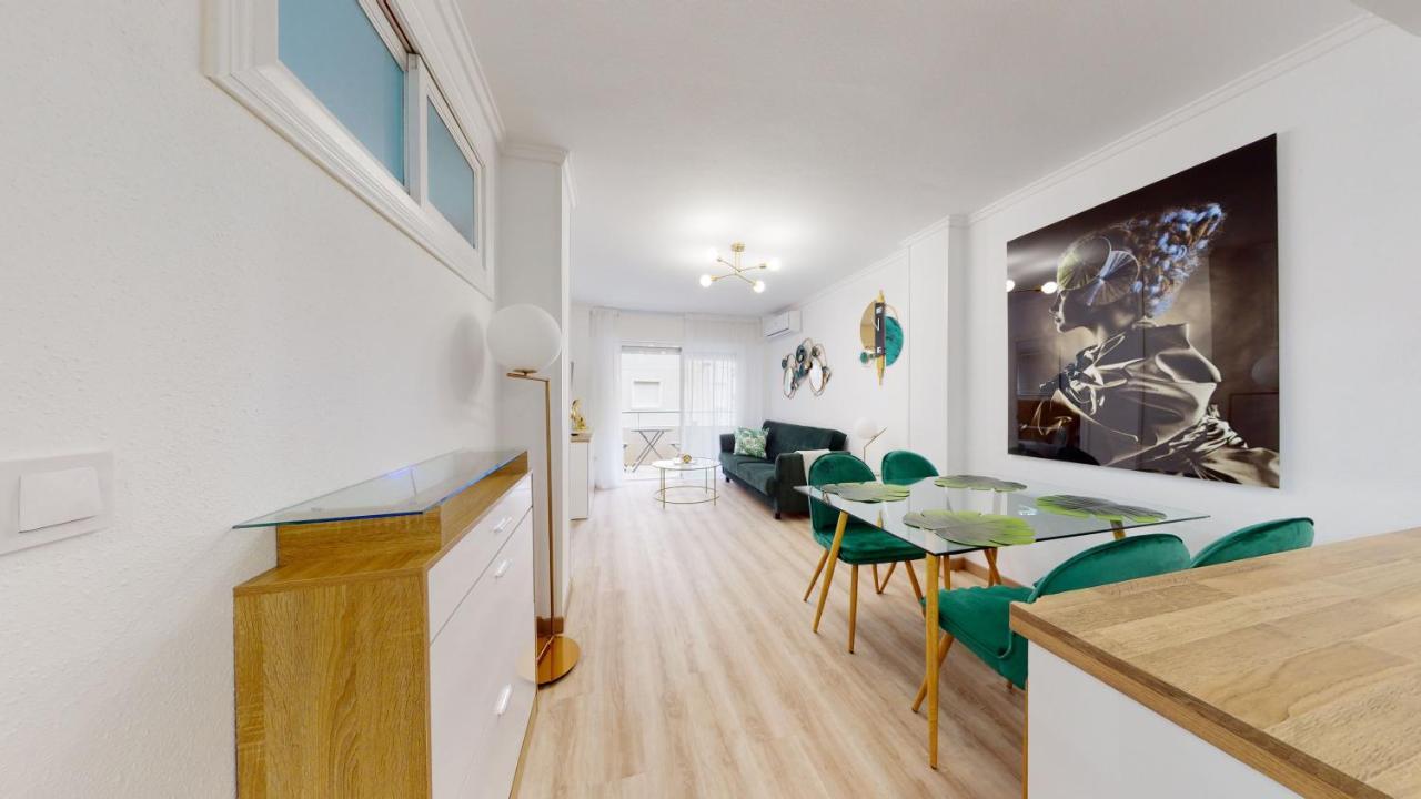 Apartamento Pedro Lorca Torrevieja Exterior foto